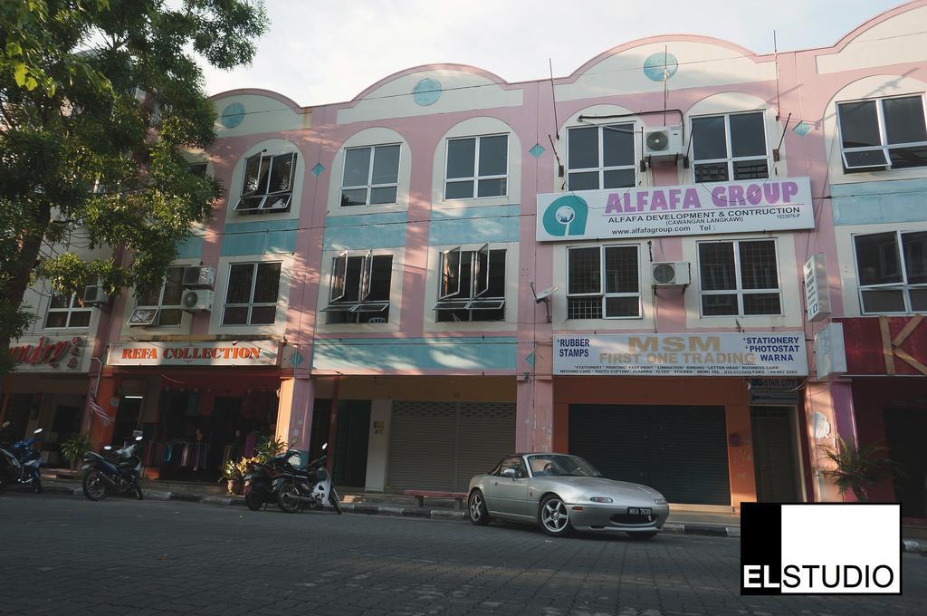 El Studio Hostel Langkawi Kuah Bagian luar foto