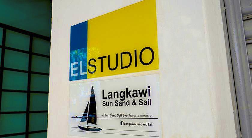 El Studio Hostel Langkawi Kuah Bagian luar foto